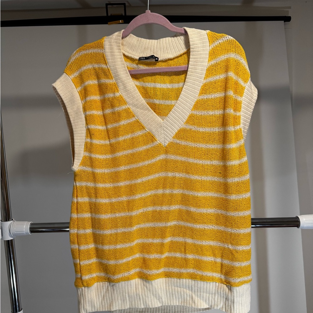 Zara Yellow and Cream Striped V-Neck Sweater
